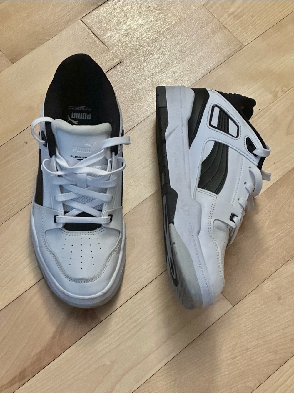 Puma SlipStream White and Black Women Low-Top Sneakers